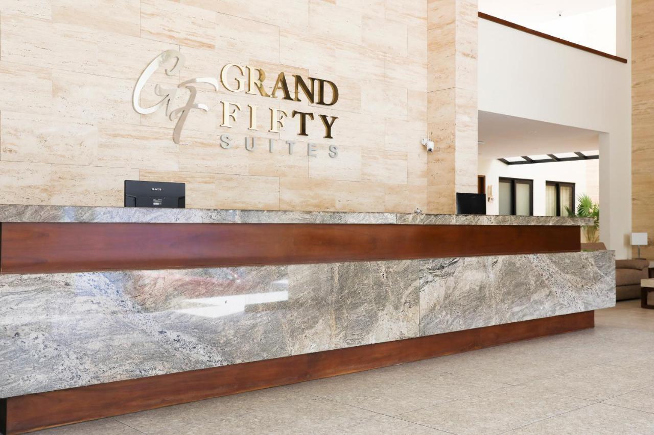 Grand Fifty Suites Playa del Carmen Luaran gambar